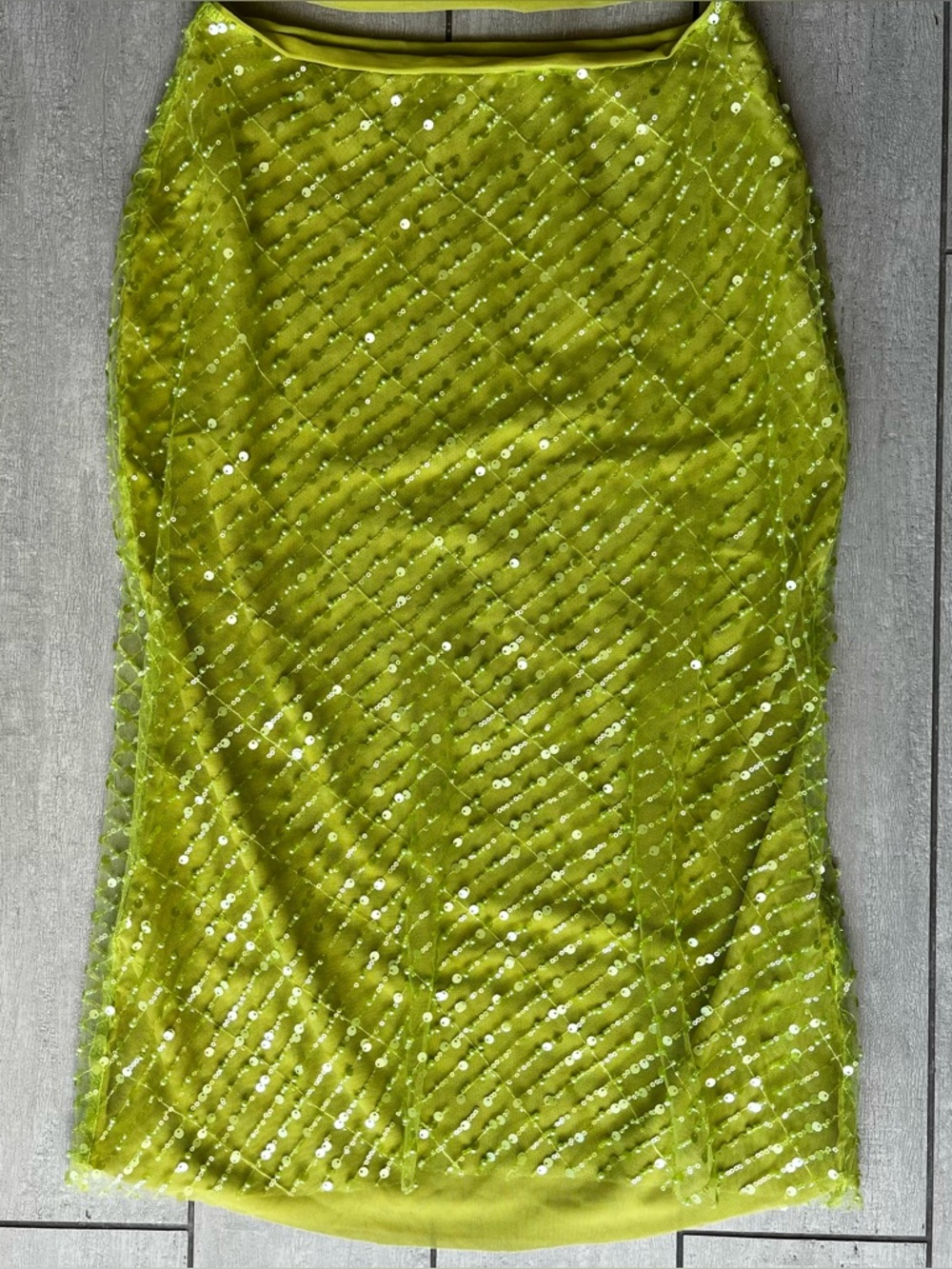 Meshki Lime Green Sequin Midi Dress Size S/M Halter Neck & Skirt Set - Picture 11 of 16